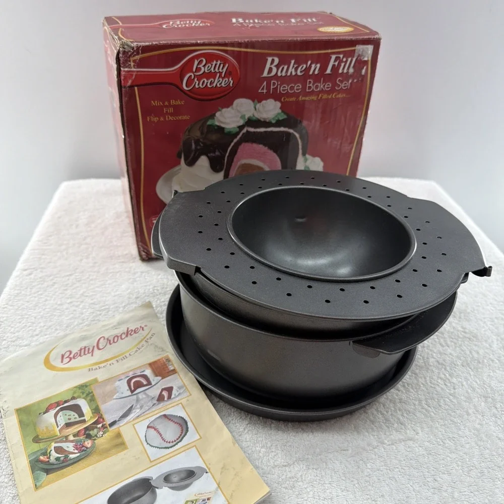 Betty Crocker Bake n Fill Cake Pan Set with Dome 4 Piece Bake Set Open box